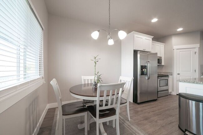 Foto del edificio - Text RENT to +18019018302