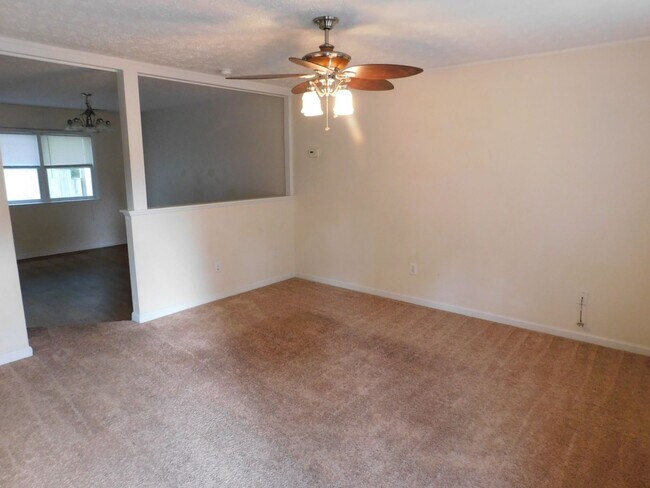 Foto del edificio - Flexible lease terms