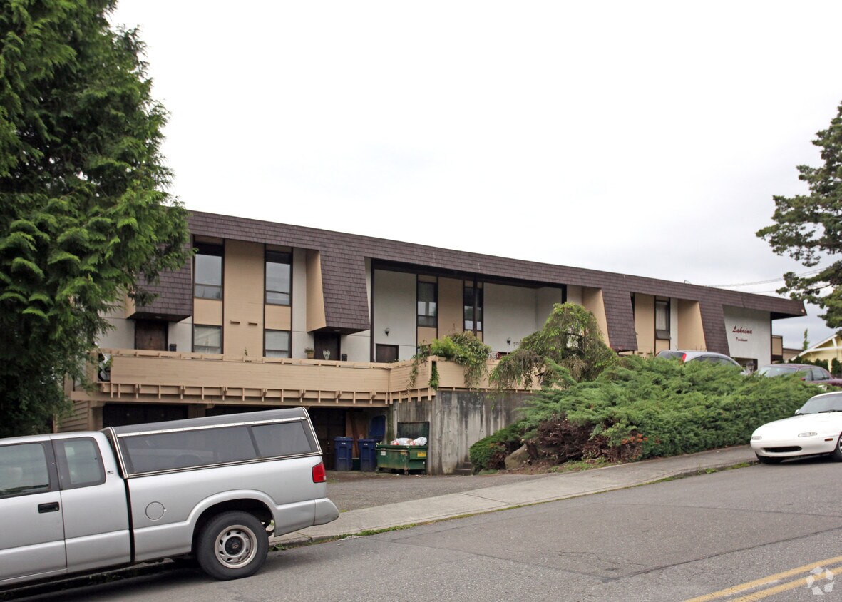 Building Photo - 223 5th Ave