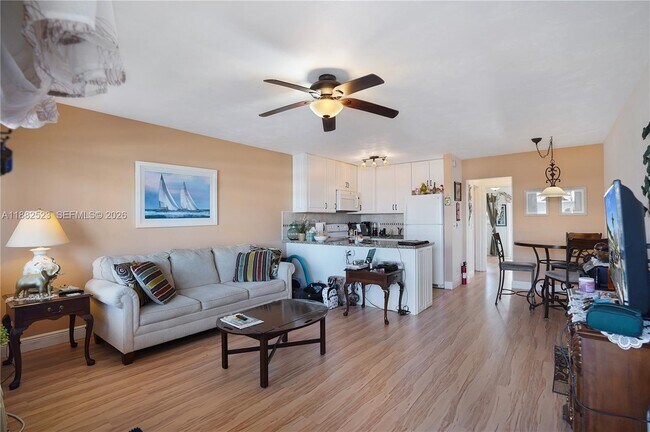 Foto del edificio - 1000 SW 11th Ave