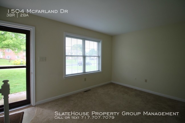 Building Photo - Great Single Family Home - W/S/T Included