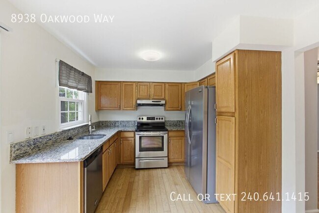 Foto del edificio - 8938 Oakwood Way