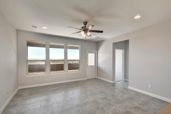 Building Photo - 16005 Serene Fleming Trce