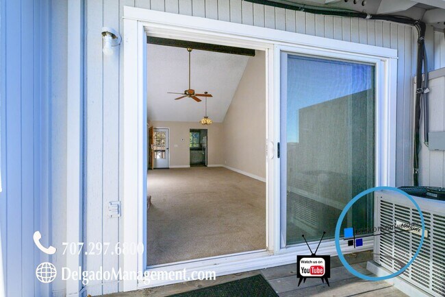 Building Photo - Benicia! Large 2/2 with detached one car g...