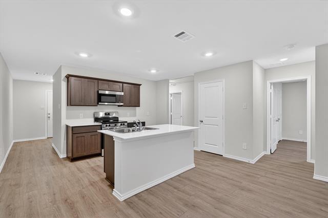 Foto del edificio - 1413 Brook Ln