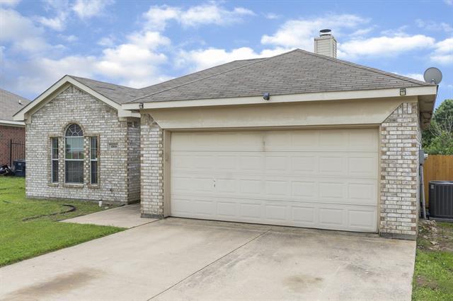 Foto del edificio - 4909 Shady Cliff Ln