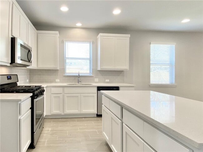 Foto del edificio - 1509 Longhorn Ranch Dr