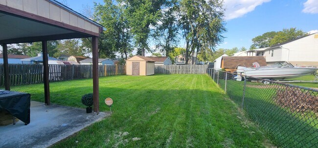 Foto del edificio - Fantastic newly renovated 2-bedroom baseme...