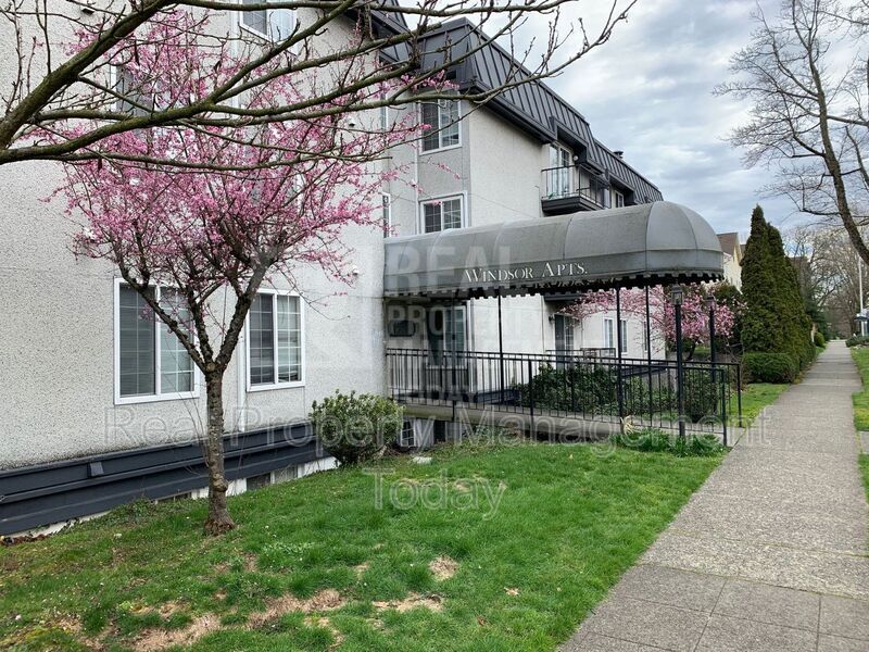 415 N I St Unit 201, WA 98403 Condo for Rent in WA