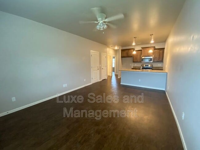 Foto del edificio - 4608 Loch Ln