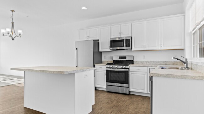 Kitchen - 577 Brook Shire Ct