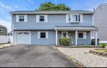 Building Photo - 4 Harbor View Ln