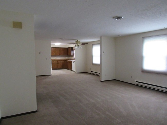Building Photo - Spacious 3BD-2BA Ranch in N. Ridgeville!