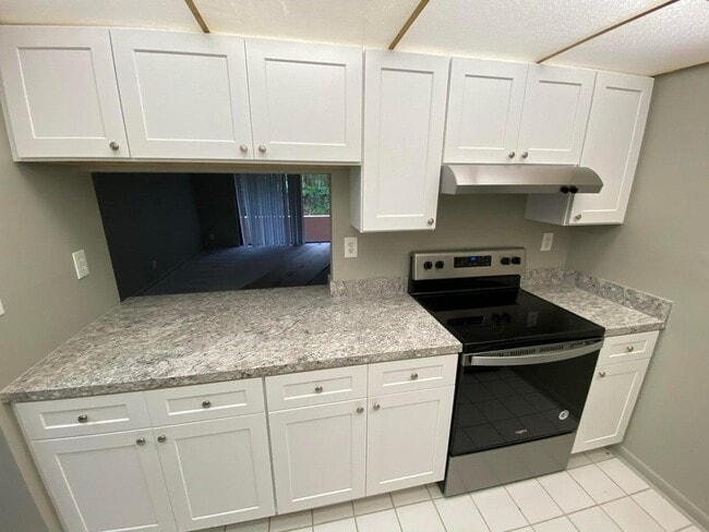 Foto del edificio - 2050 N Congress Ave