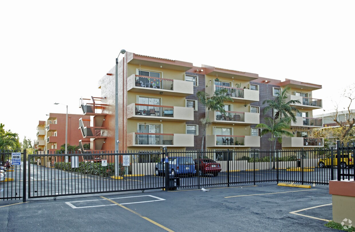 Foto principal - Futura Manor Apartments