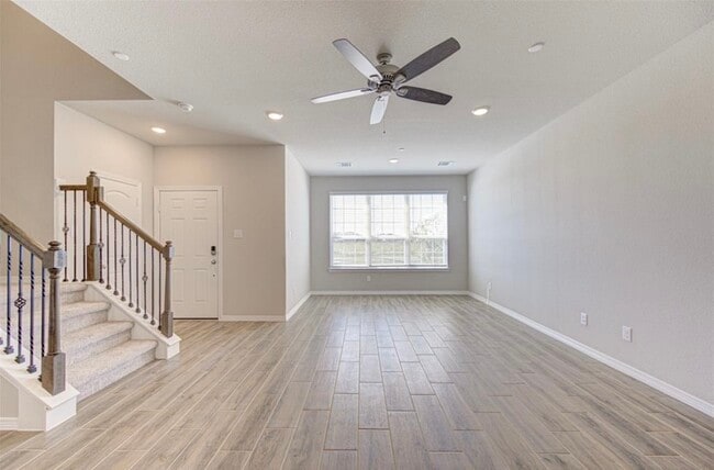 Building Photo - 8006 Scanlan Trce