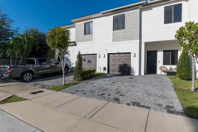 Building Photo - 2430 SW 145th Pl