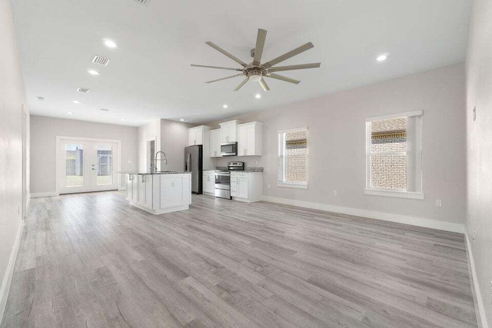 Building Photo - 1360 Georgia Ave