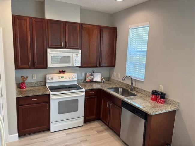 Building Photo - 12508 Langstaff Dr