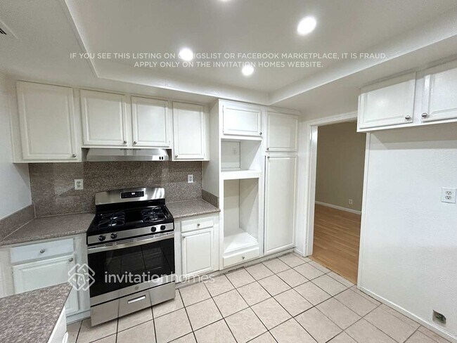 Building Photo - 19745 Lull St