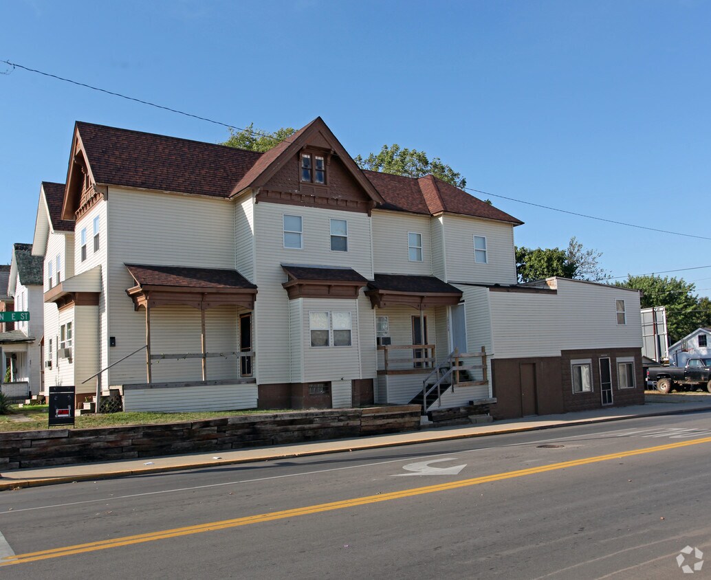 Building Photo - 420-424 N 15th St