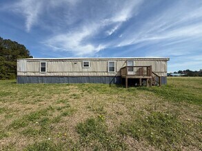 Building Photo - 122 Osage Ln