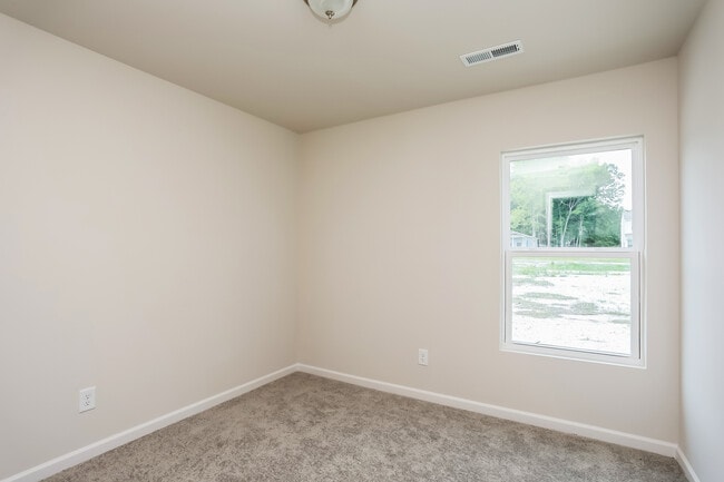 Building Photo - 2210 Cotton Dr