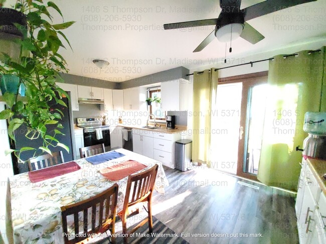 Foto del edificio - 1406 S Thompson Dr