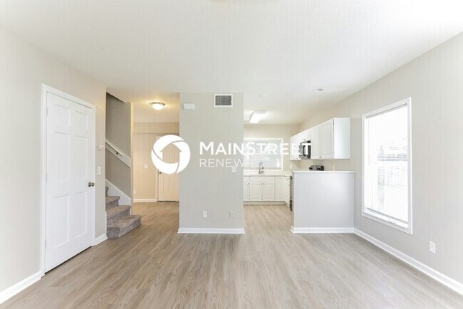 Building Photo - 3 Bedroom Pet-Friendly Home in St Petersburg, FL with Main Street Renewal