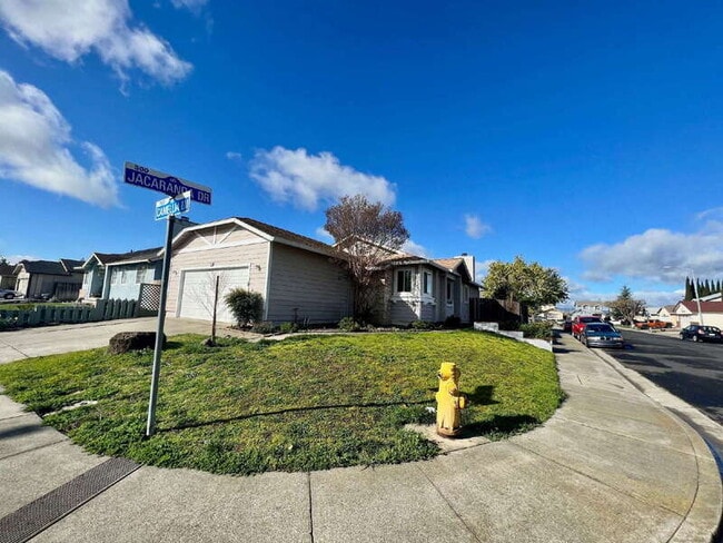 Building Photo - 1180 Camellia Ln