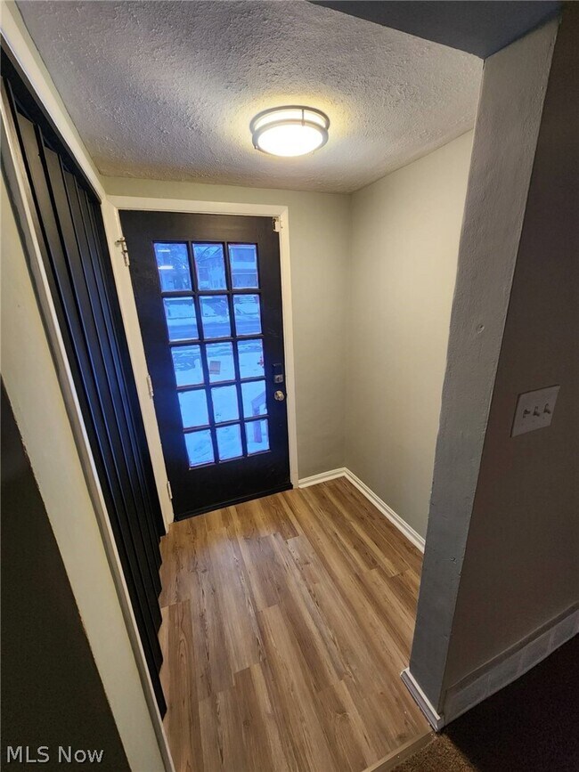 Foto del edificio - 8230 Garfield Blvd