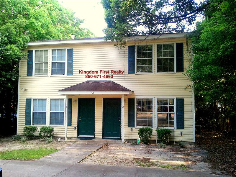 Foto principal - 705 W Georgia St