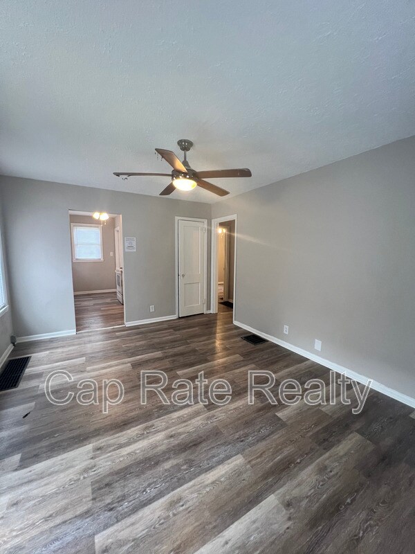 Foto del edificio - 2769 McGuffey Rd