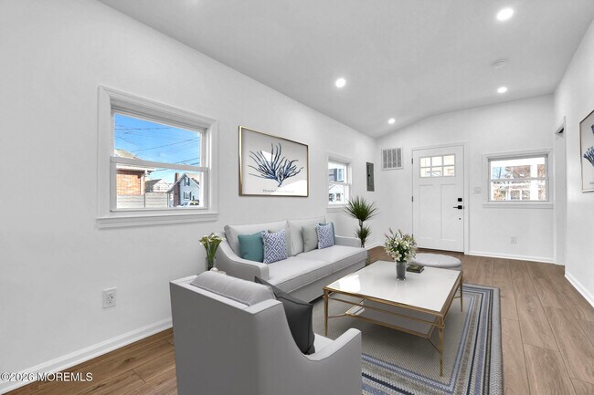 Foto del edificio - 1807-1809 Laurel Terrace