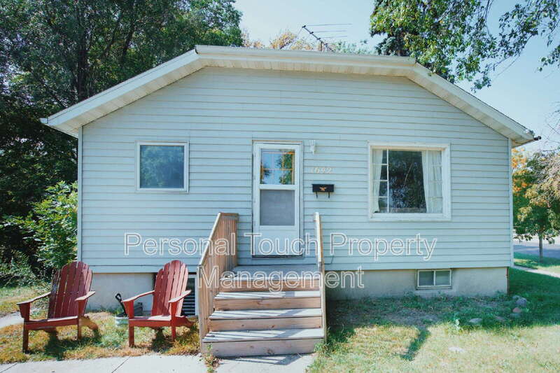Primary Photo - 1642 8th St N