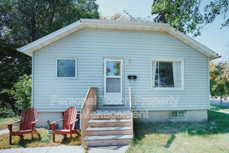 Building Photo - 1642 8th St N
