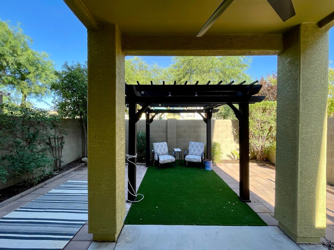 2725 E Mine Creek Rd Unit 1157, Phoenix, AZ 85024 Condo for Rent in