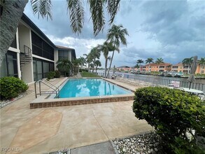 Building Photo - 4525 Country Club Blvd Building Photo - 4525 Country Club Blvd