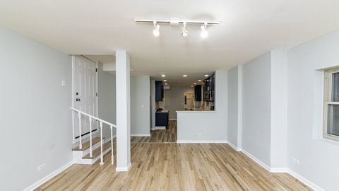 Foto del edificio - 6136 N Mozart St