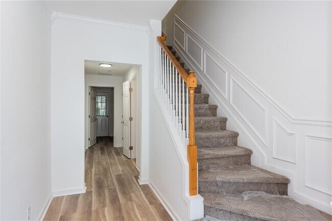 Foto del edificio - 3967 Howell Park Rd