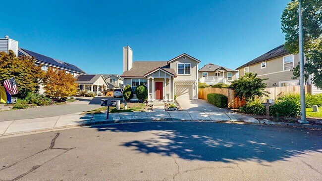 Foto del edificio - Beautiful 3 Bedroom 2.5 Bath Single Family...