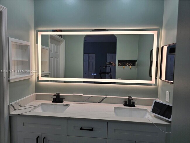 Foto del edificio - Southwest 51st Lane, Miramar, FL 33027 - 3 BR 2.5 BA townhouse