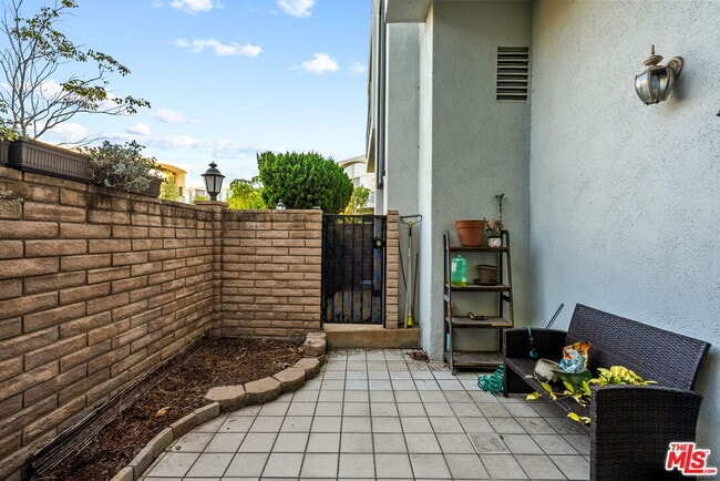 Building Photo - 4771 La Villa Marina