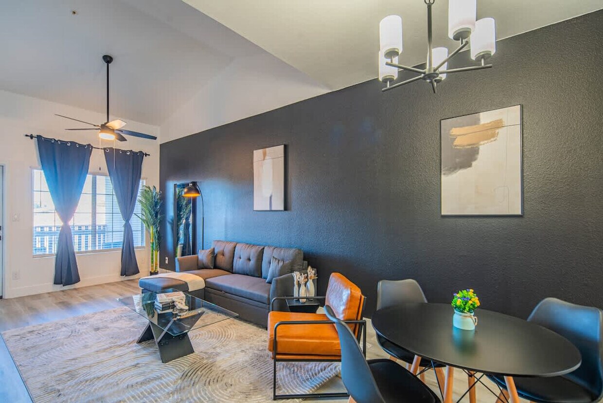 Foto principal - 7900 E Princess Dr