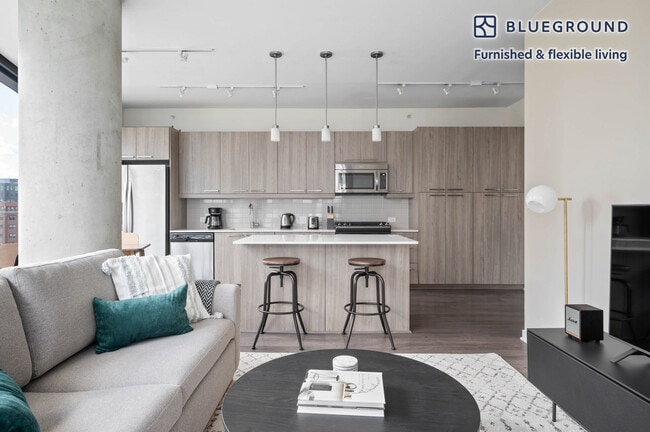 Foto del edificio - 730 W Couch Pl