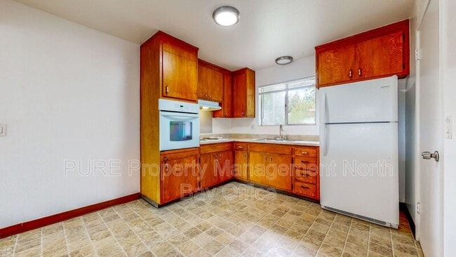 Building Photo - 775 Dutton Ave