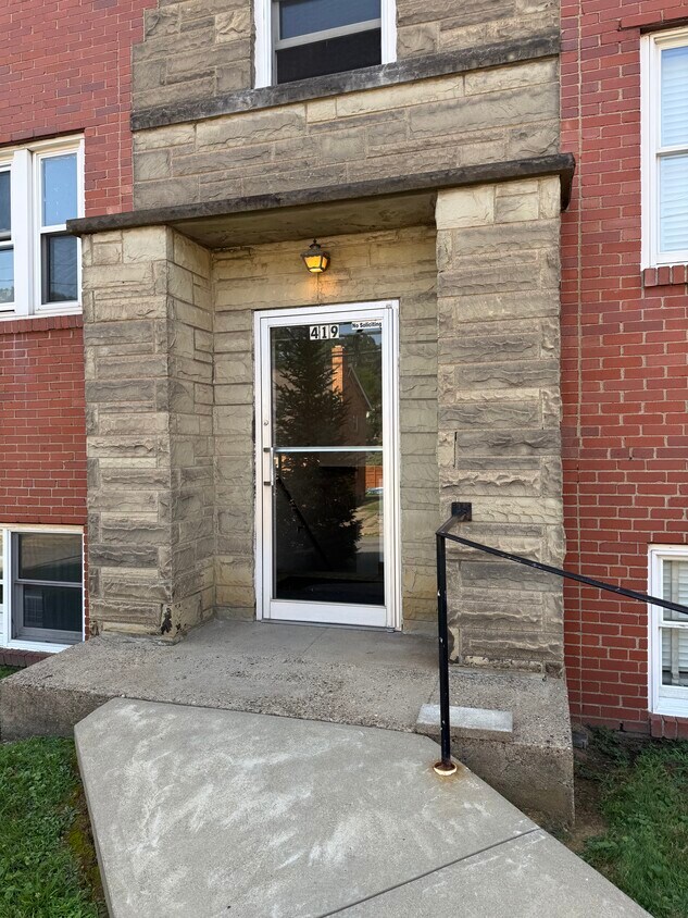 Foto del edificio - 419 Shady Ave
