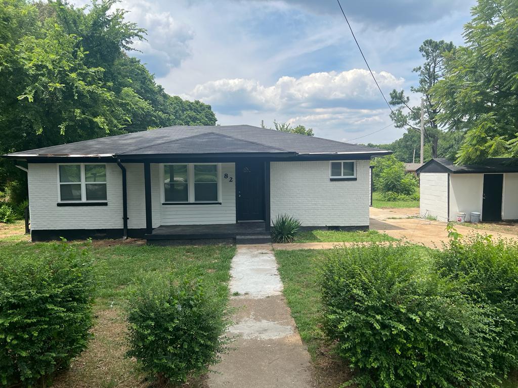 Foto principal - 82 W Falls Rd