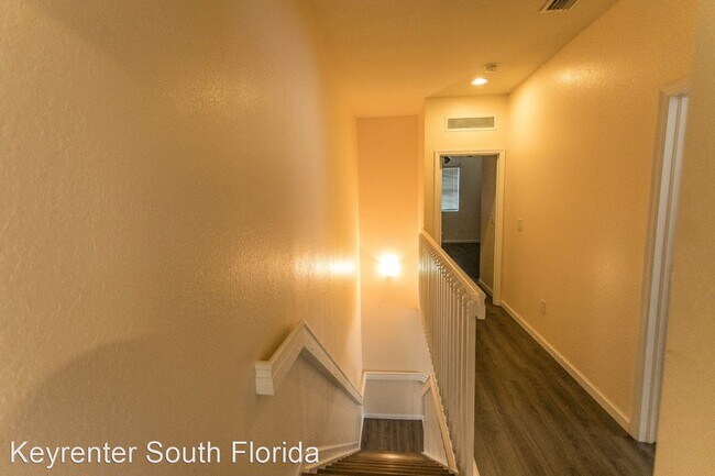 Foto del edificio - 3 br, 2.5 bath House - 3079 NW 30th Pl