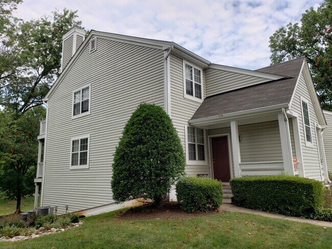 Vista lateral - 2920 Yarling Ct